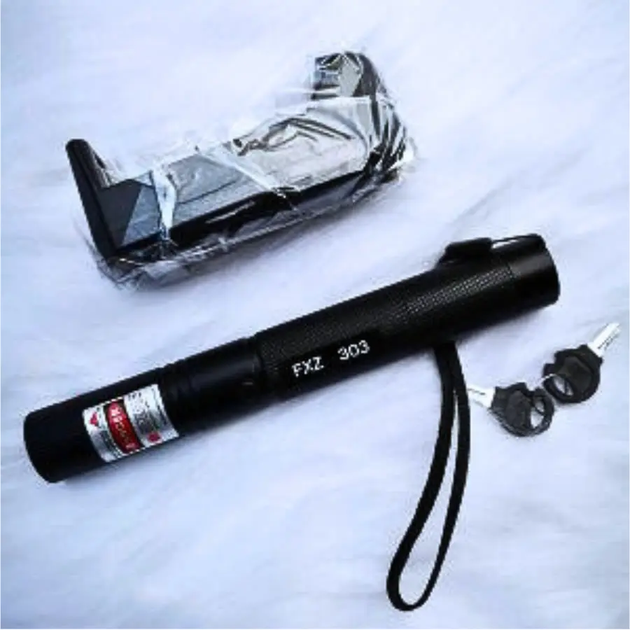Đèn Laser Công Trình 303 Vỏ Đen Tia Đỏ-Xanh Lá Giá Rẻ 3 laser-303