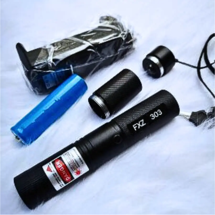 Đèn Laser Công Trình 303 Vỏ Đen Tia Đỏ-Xanh Lá Giá Rẻ 7 laser-303